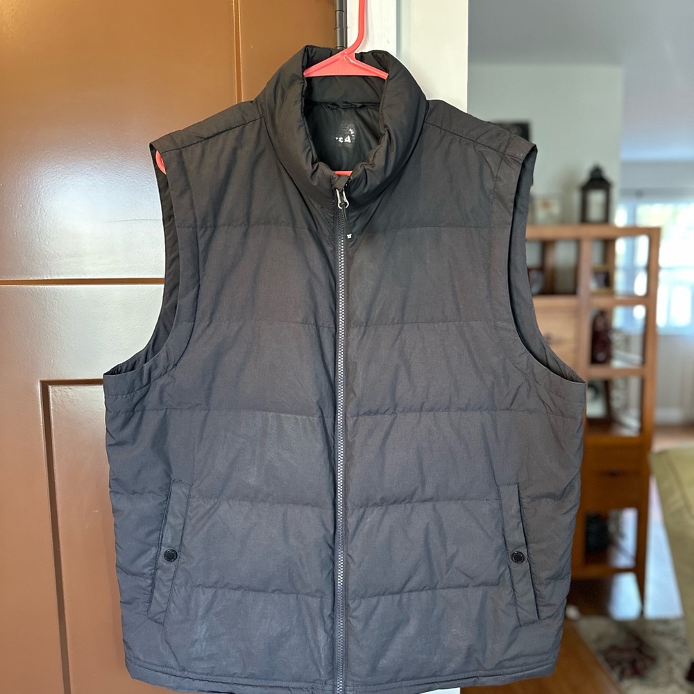 32 Degrees puffer vest black Large